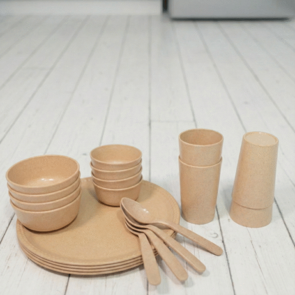20Pc Bamboo Dinner Set: Microwave Safe Service for 4